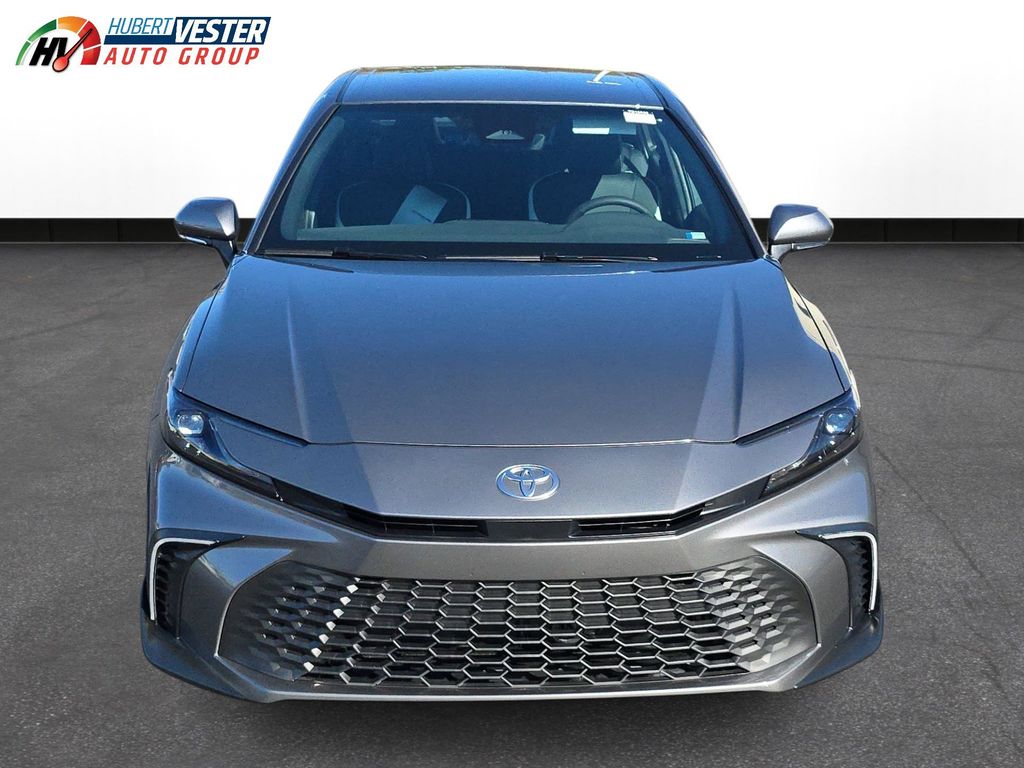 2026 Toyota Camry SE photo 3