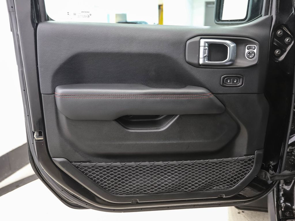 Thumbnail: 2018 Jeep Wrangler - 9