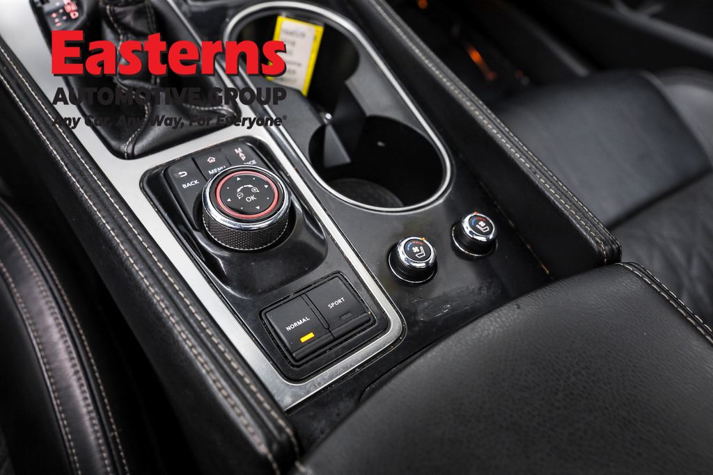 Used 2018 Silver Nissan Platinum image 20