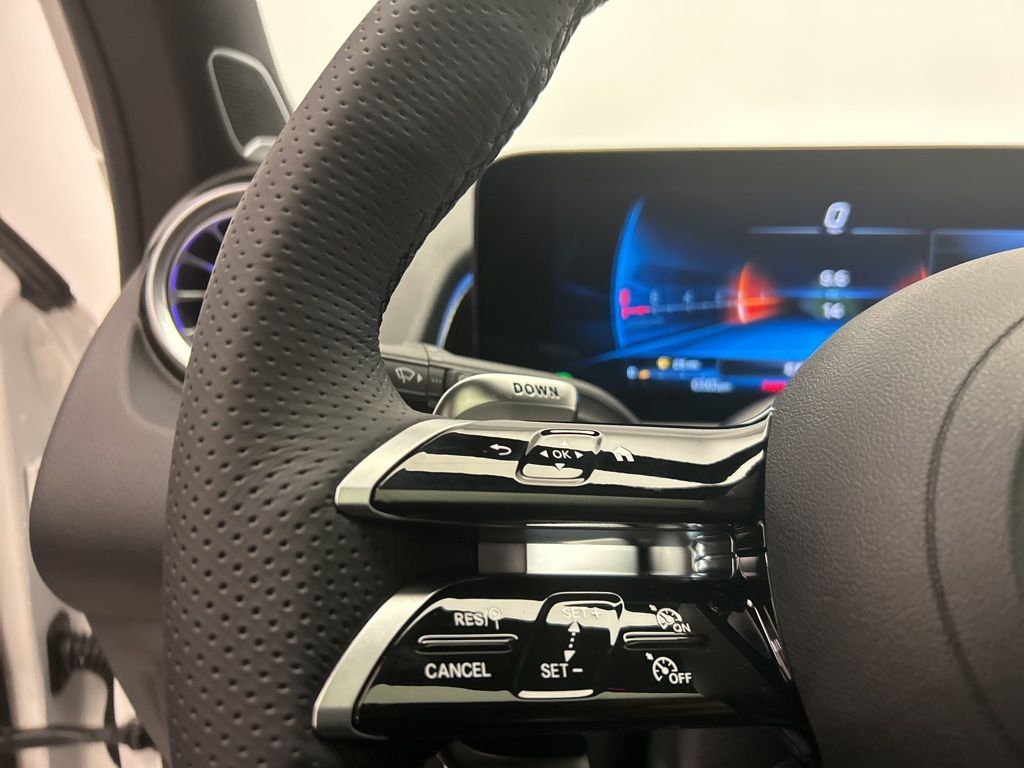 Thumbnail: 2026 Mercedes-Benz GLB - 14