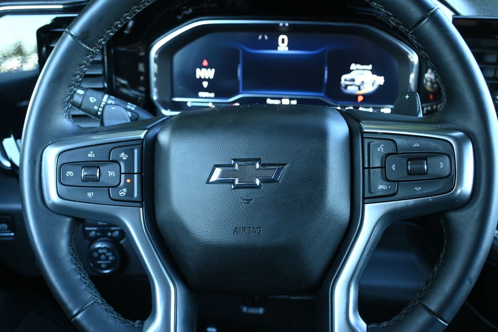 Thumbnail: 2024 Chevrolet Silverado 1500 - 18