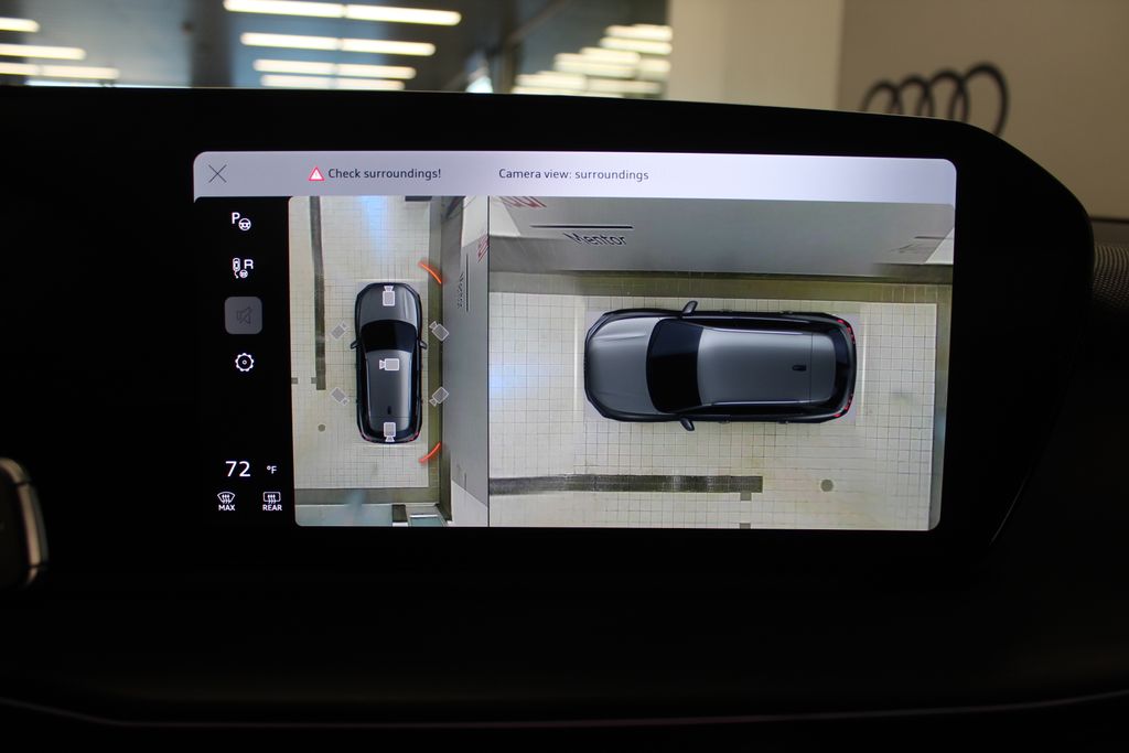 Thumbnail: 2026 Audi Q3 - 24