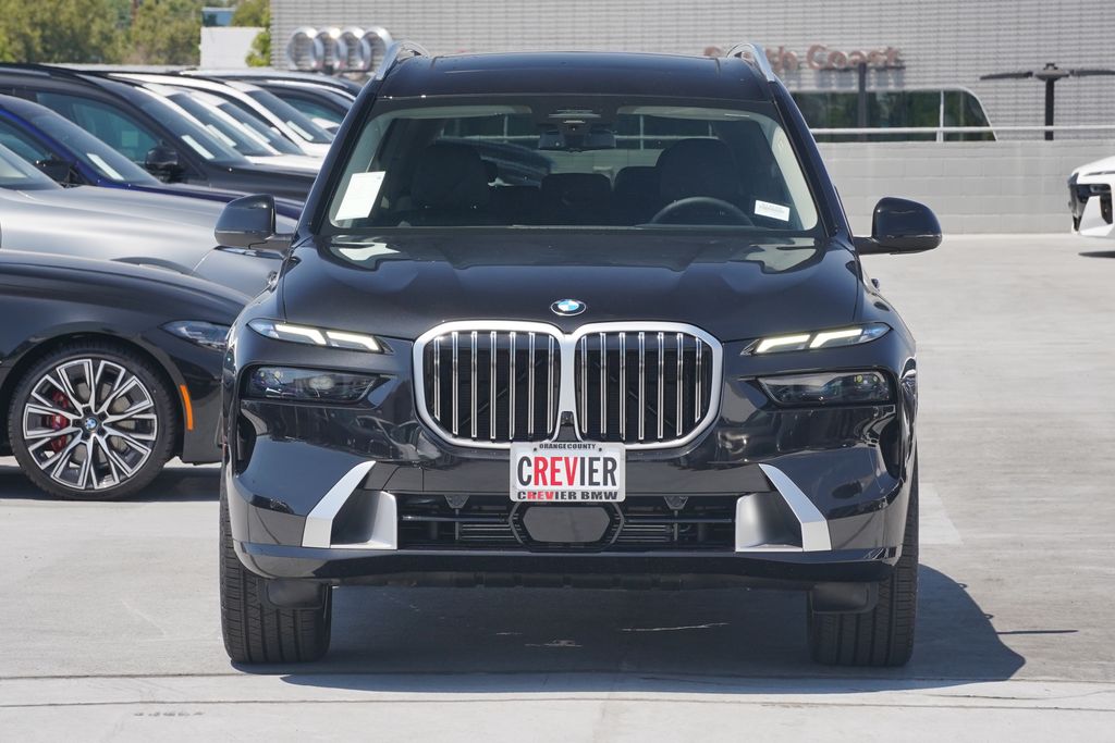 2025 BMW X7 xDrive40i 2