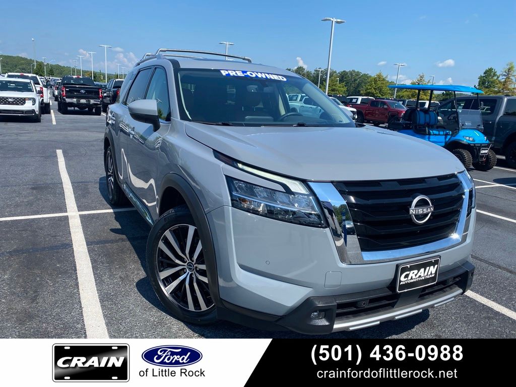 2023 Nissan Pathfinder Platinum FWD