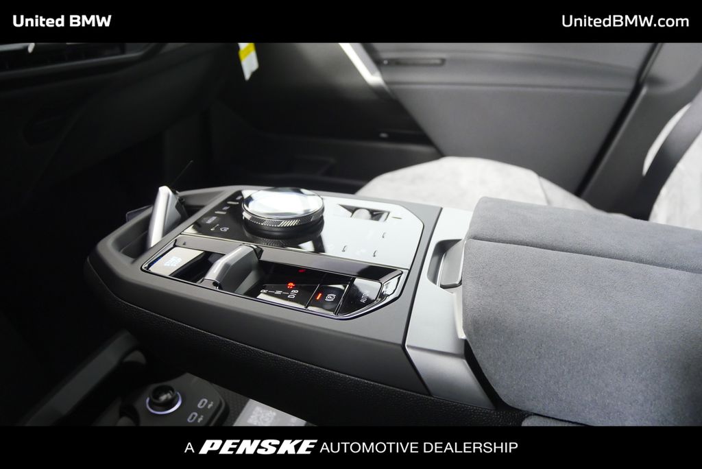 Thumbnail: 2026 BMW iX - 21