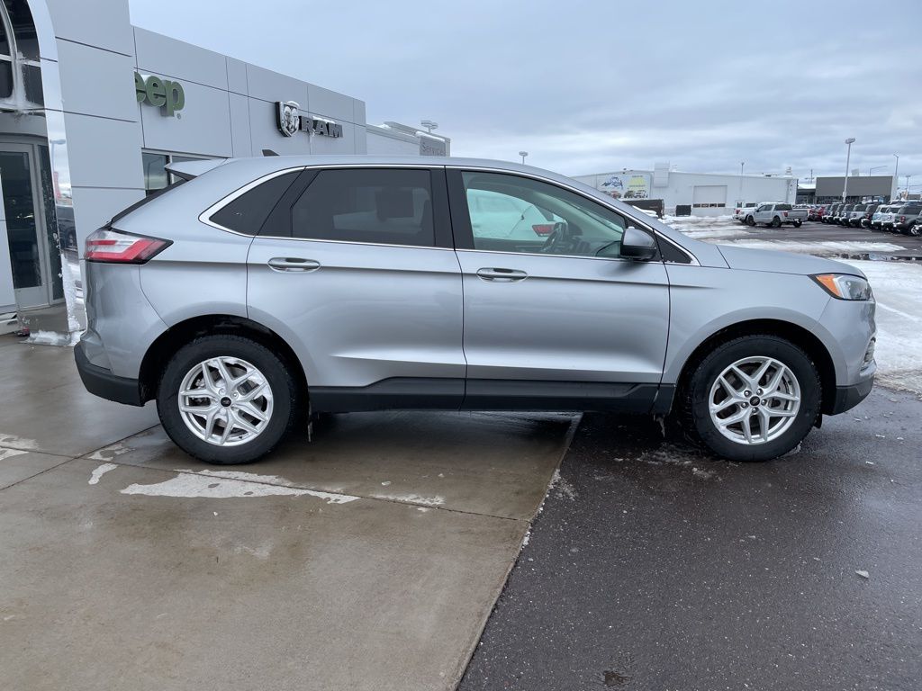 Certified Used 2023 Silver Ford SEL image 9