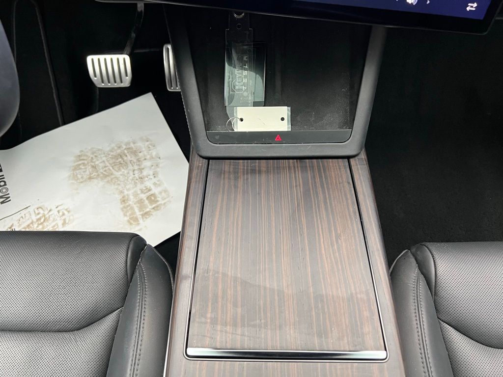 Thumbnail: 2023 Tesla Model X - 15