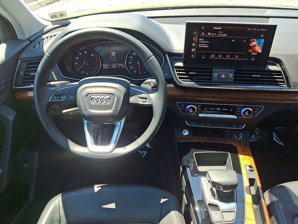 Thumbnail: 2023 Audi Q5 - 12