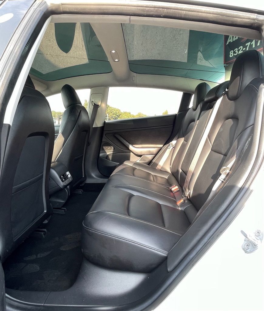 2018 Tesla Model 3 Long Range White at Autostrade