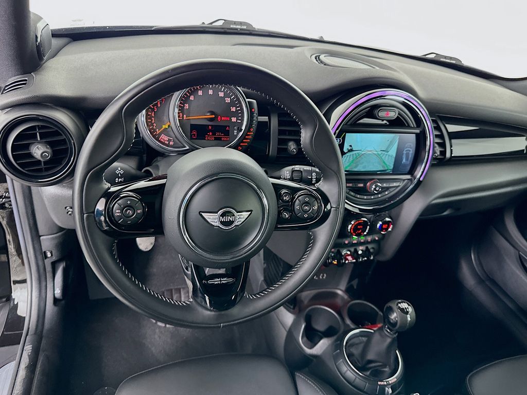 Thumbnail: 2017 MINI Cooper - 23