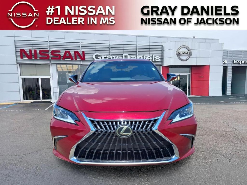 Used 2020 Lexus ES Sedan