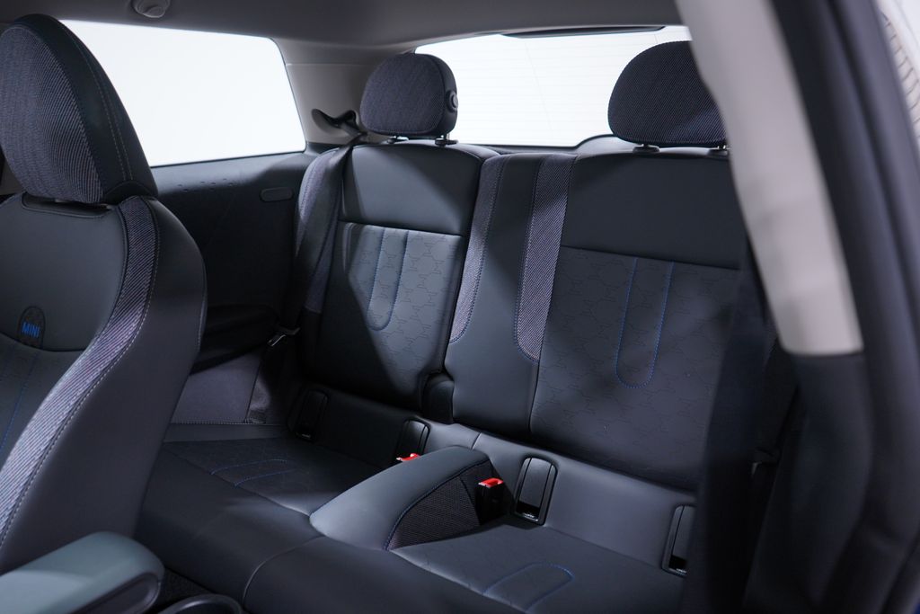 Thumbnail: 2025 MINI Cooper - 8