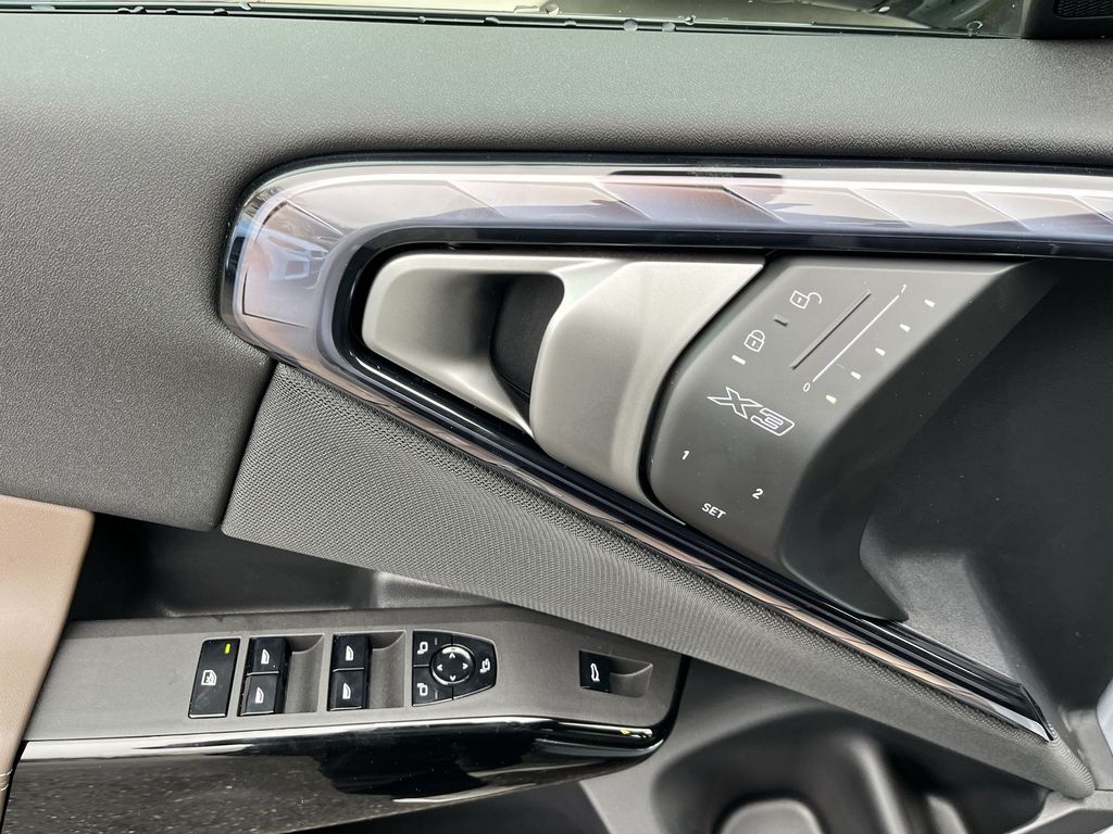 Thumbnail: 2026 BMW X3 - 13