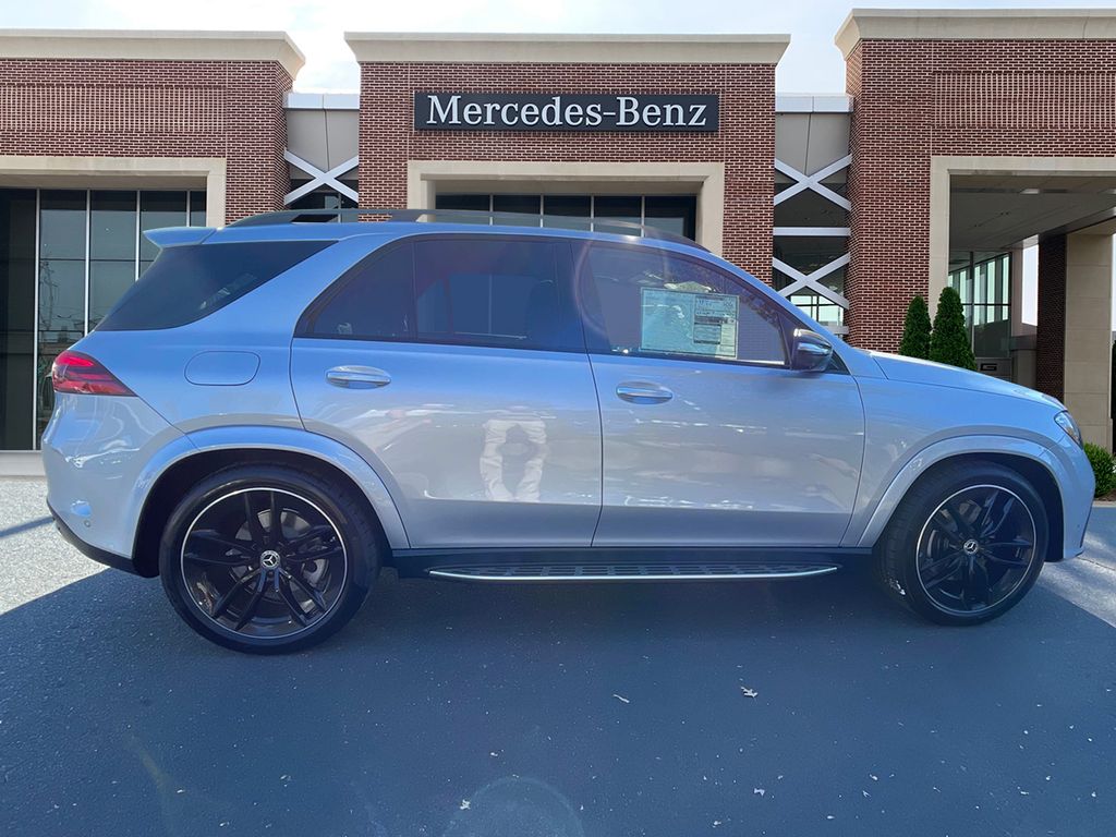 2025 Mercedes-Benz GLE 580 6