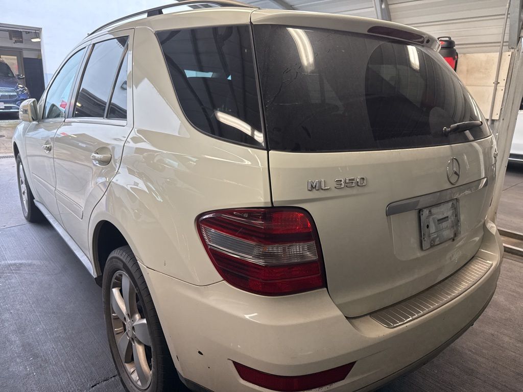 Thumbnail: 2011 Mercedes-Benz M-Class - 5