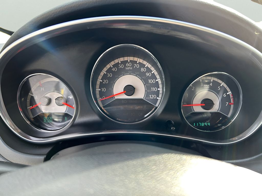 Used 2012 Silver Chrysler Touring image 14