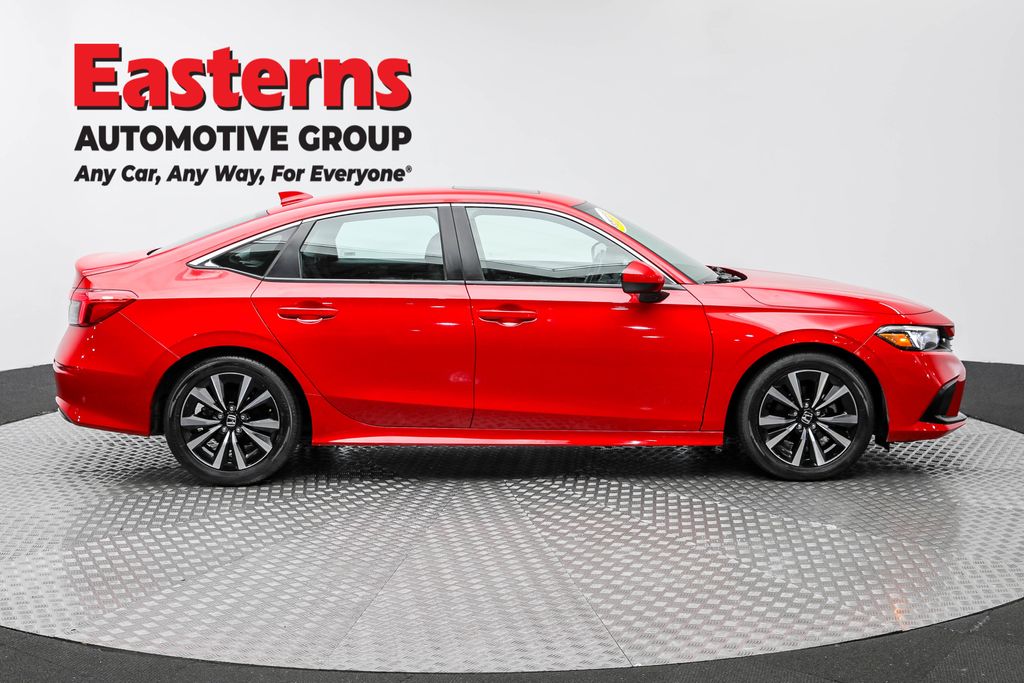 Used 2022 Red Honda EX image 4