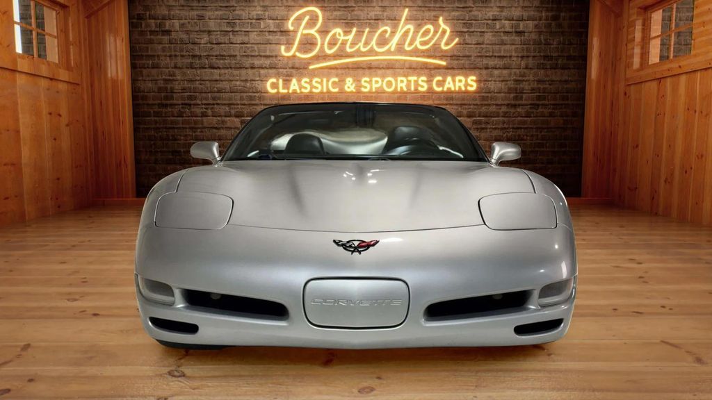 Used 2004 Machine Silver Metallic Chevrolet  image 17