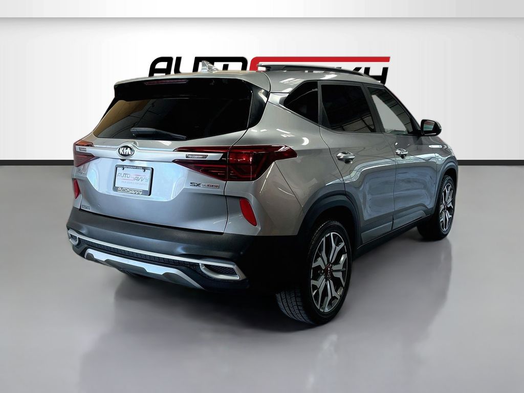 Used 2021 Steel Gray Kia SX image 7