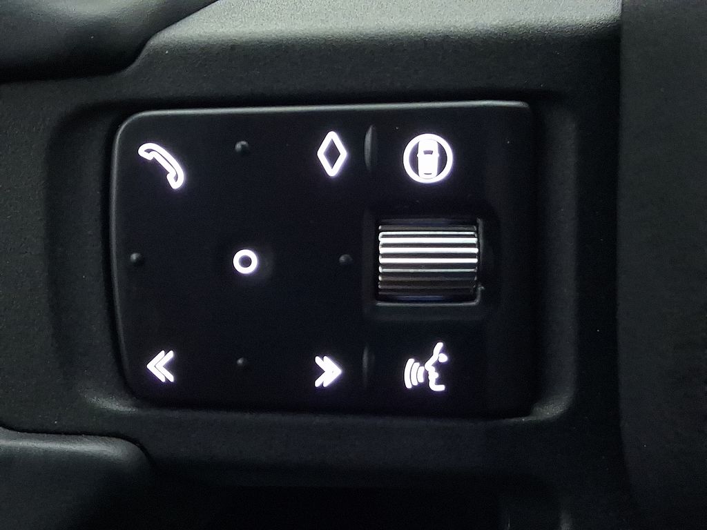 Thumbnail: 2025 Land Rover Defender - 24