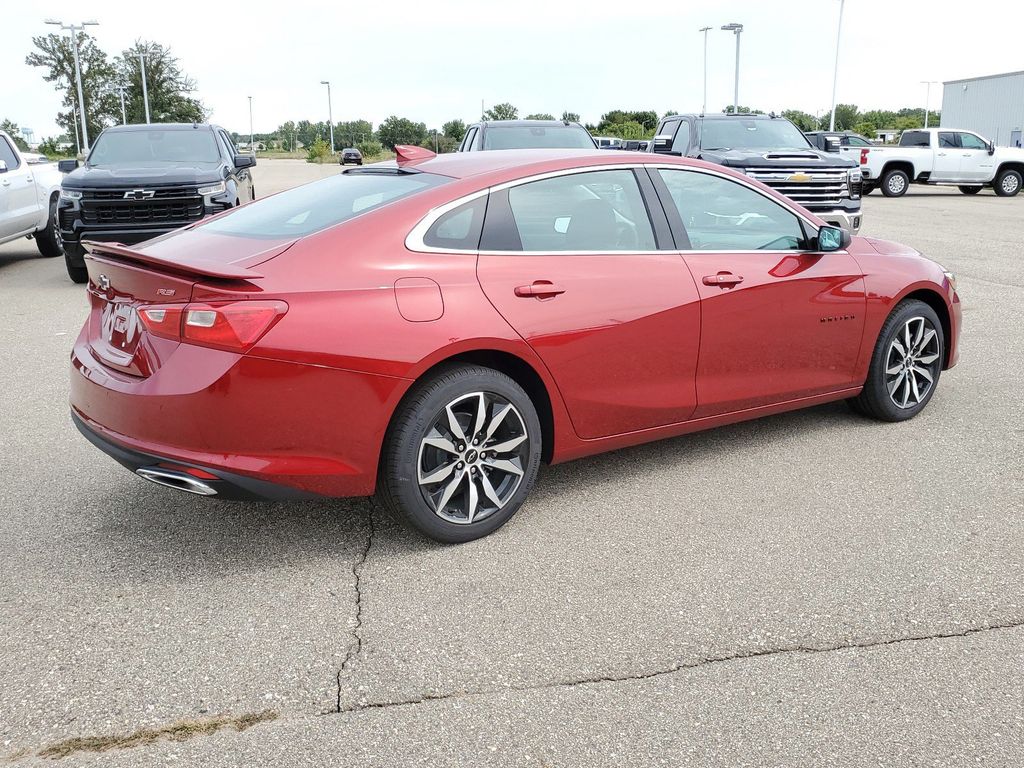 2025 Chevrolet Malibu RS 4