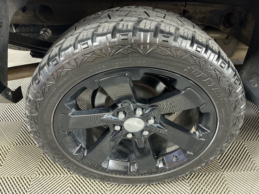 Thumbnail: 2017 Chevrolet Silverado 1500 - 20