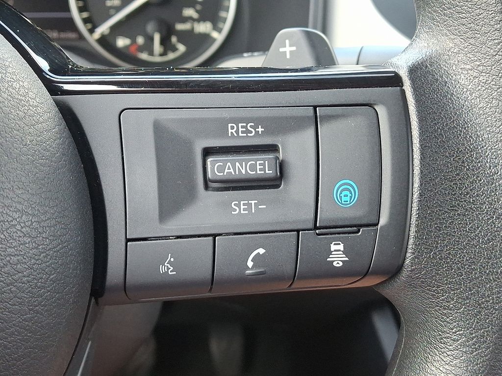 Thumbnail: 2023 Nissan Rogue - 22