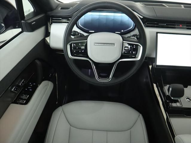 Thumbnail: 2026 Land Rover Range Rover Sport - 10