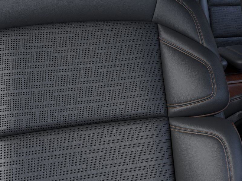 Thumbnail: 2025 Lincoln Navigator - 16