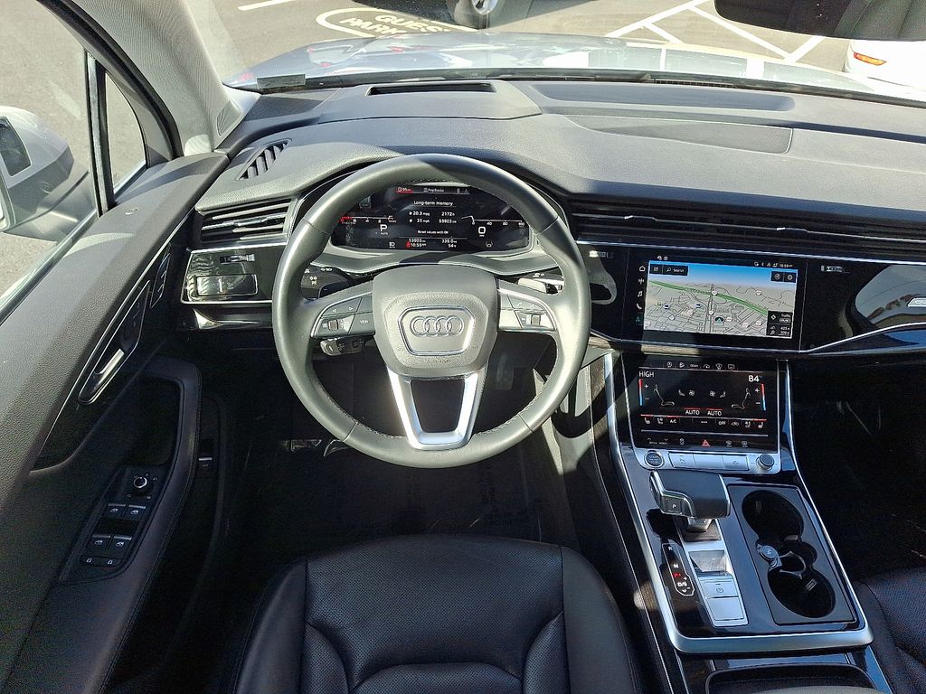 Thumbnail: 2022 Audi Q7 - 11