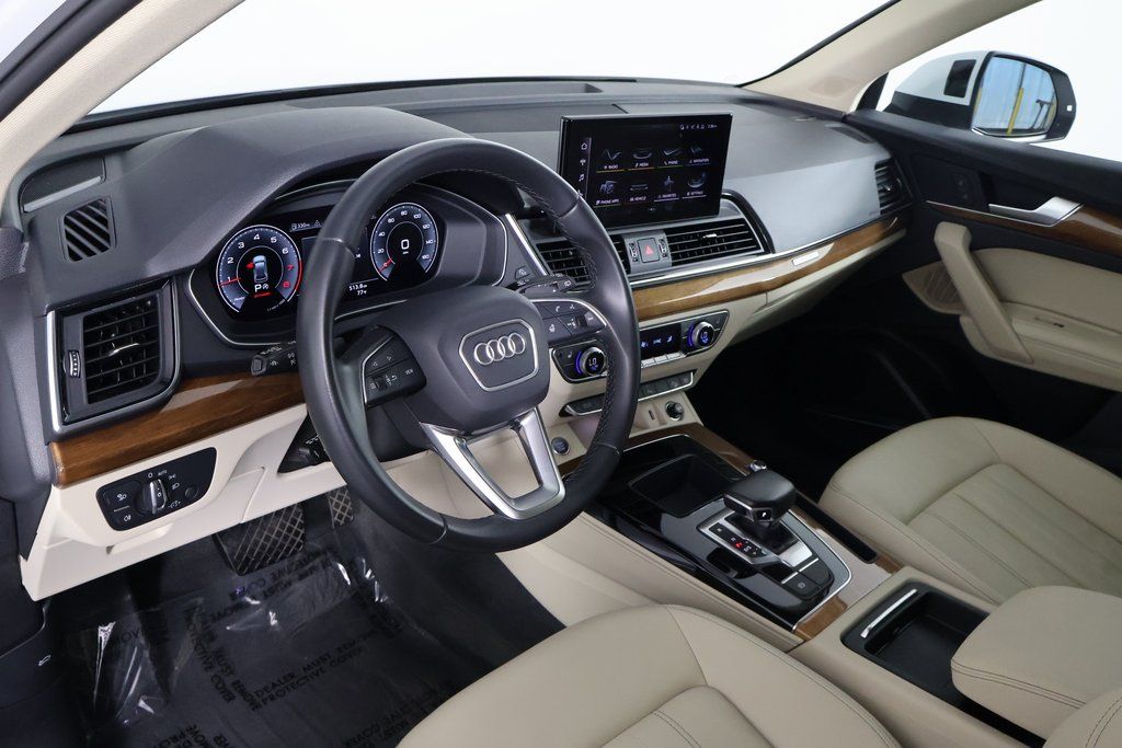 Thumbnail: 2022 Audi Q5 - 7