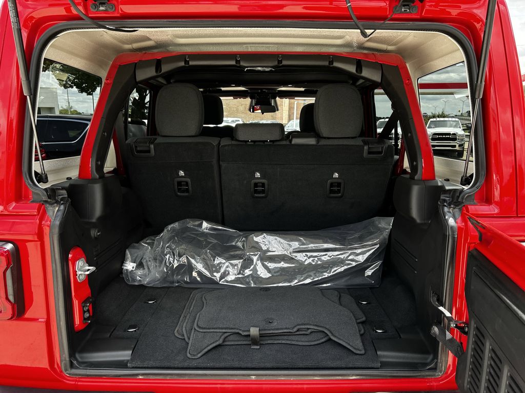 car-gallery-32