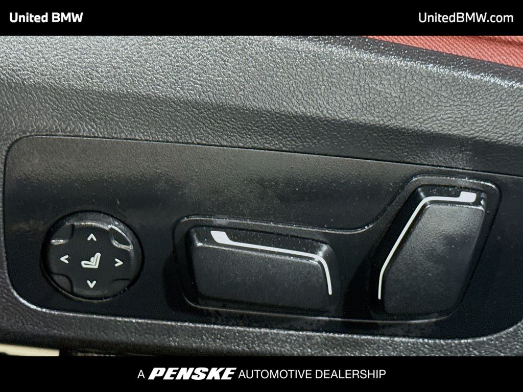 Thumbnail: 2025 BMW 4 Series - 4