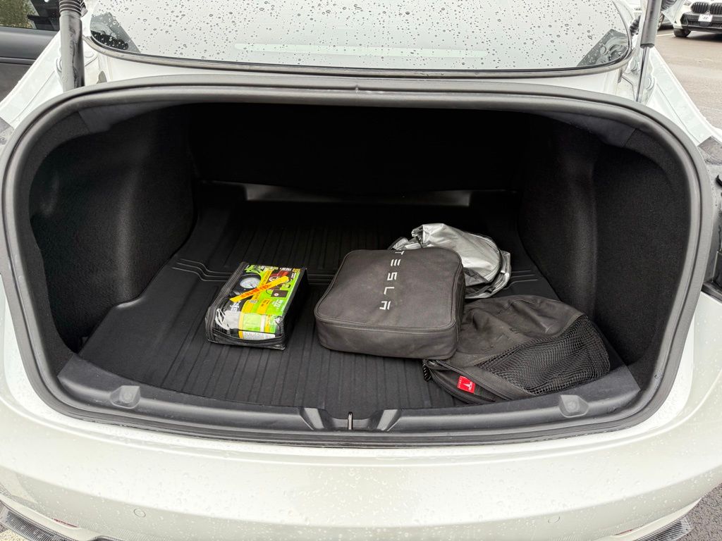 Thumbnail: 2021 Tesla Model 3 - 23