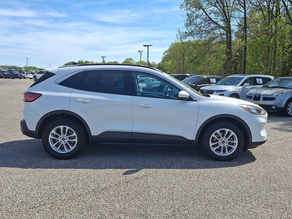 2020 Ford Escape SE 7