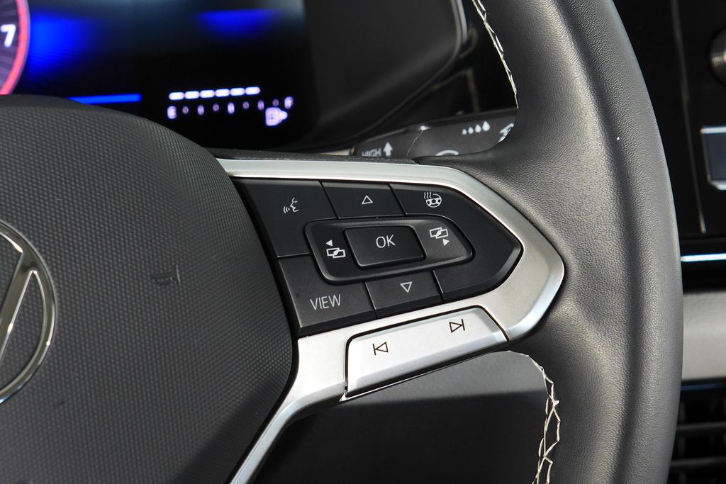 Thumbnail: 2024 Volkswagen Taos - 28