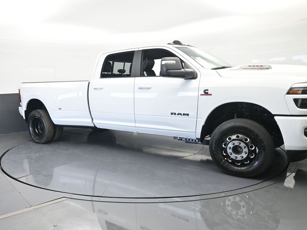 New 2026 Bright White Clearcoat Ram Laramie image 8