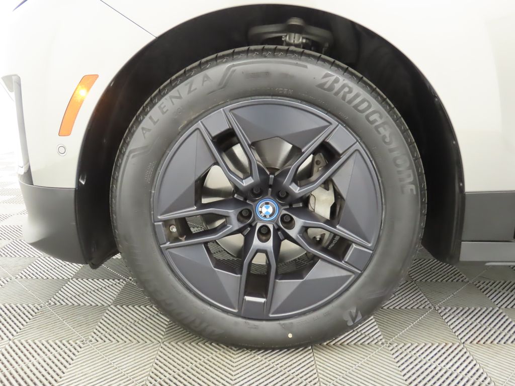 Thumbnail: 2024 BMW iX - 28