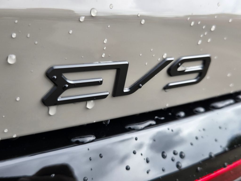 2026 Kia Ev9 - $62,285