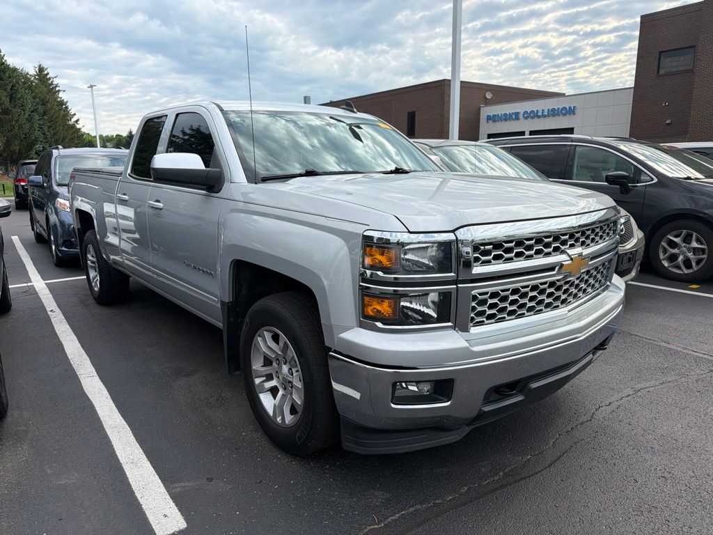 Thumbnail: 2015 Chevrolet Silverado 1500 - 4