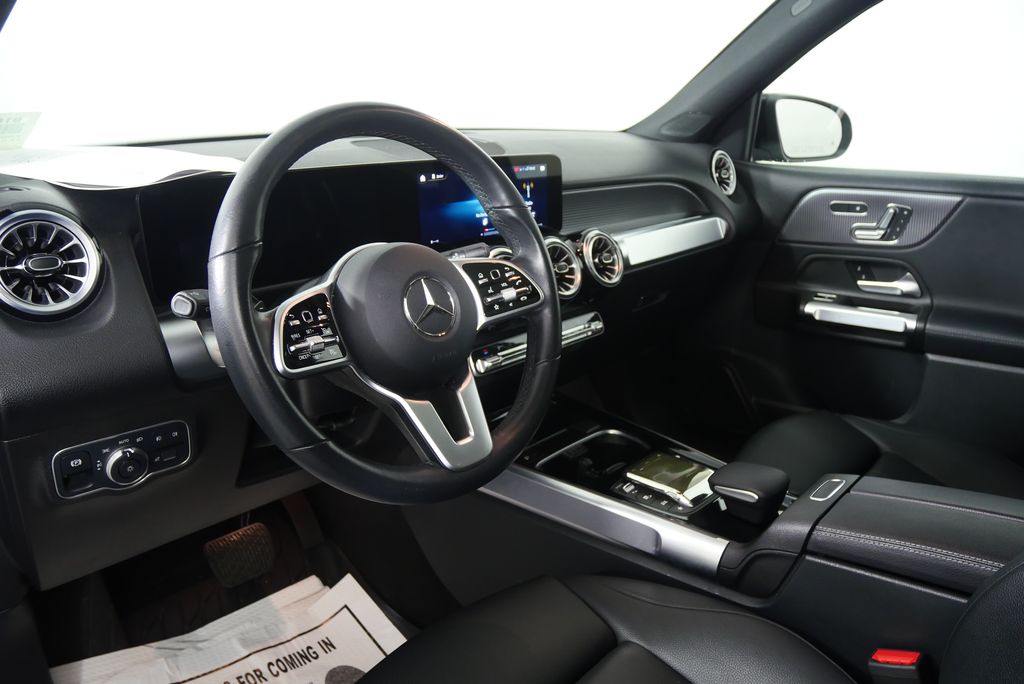 Thumbnail: 2022 Mercedes-Benz GLB - 13