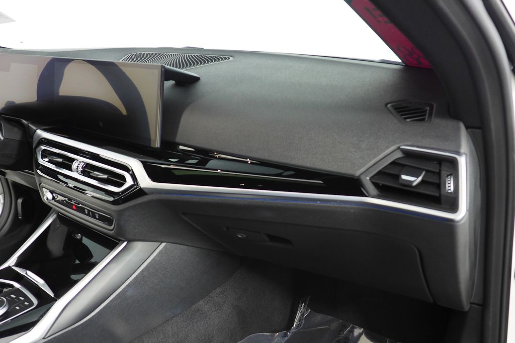 Thumbnail: 2023 BMW i4 - 14