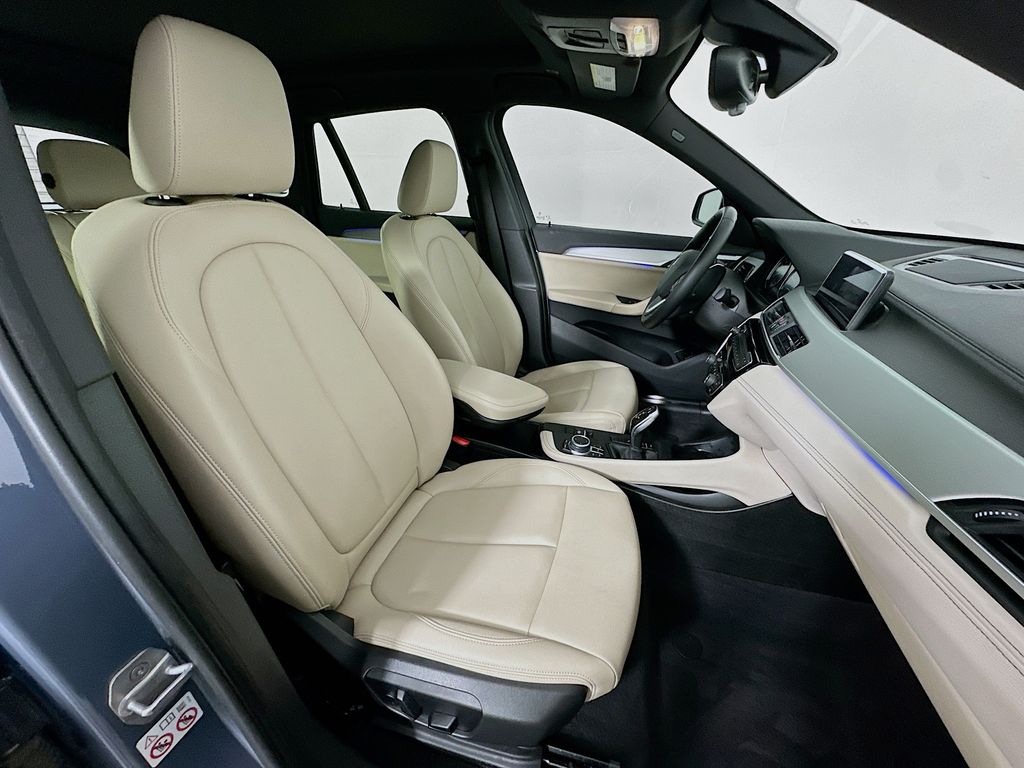 Thumbnail: 2020 BMW X1 - 29