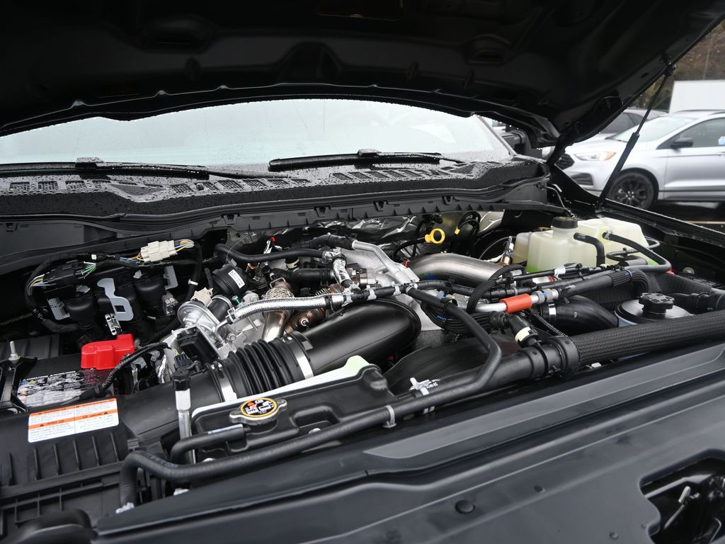 2025 Ford F-350 Super Duty XLT