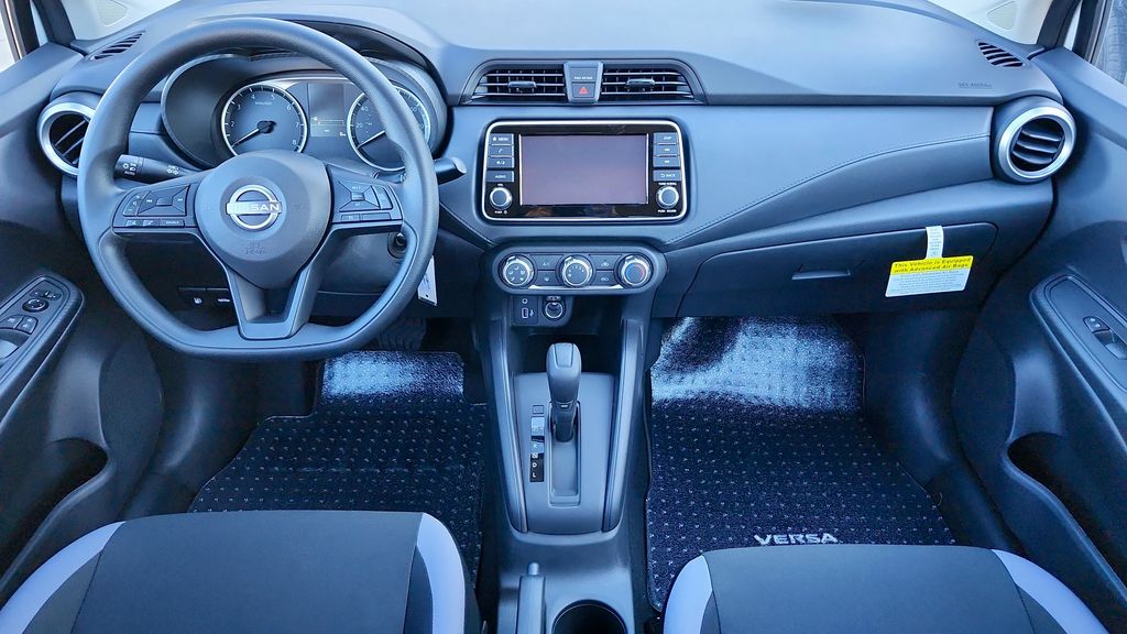 2025 Nissan Versa