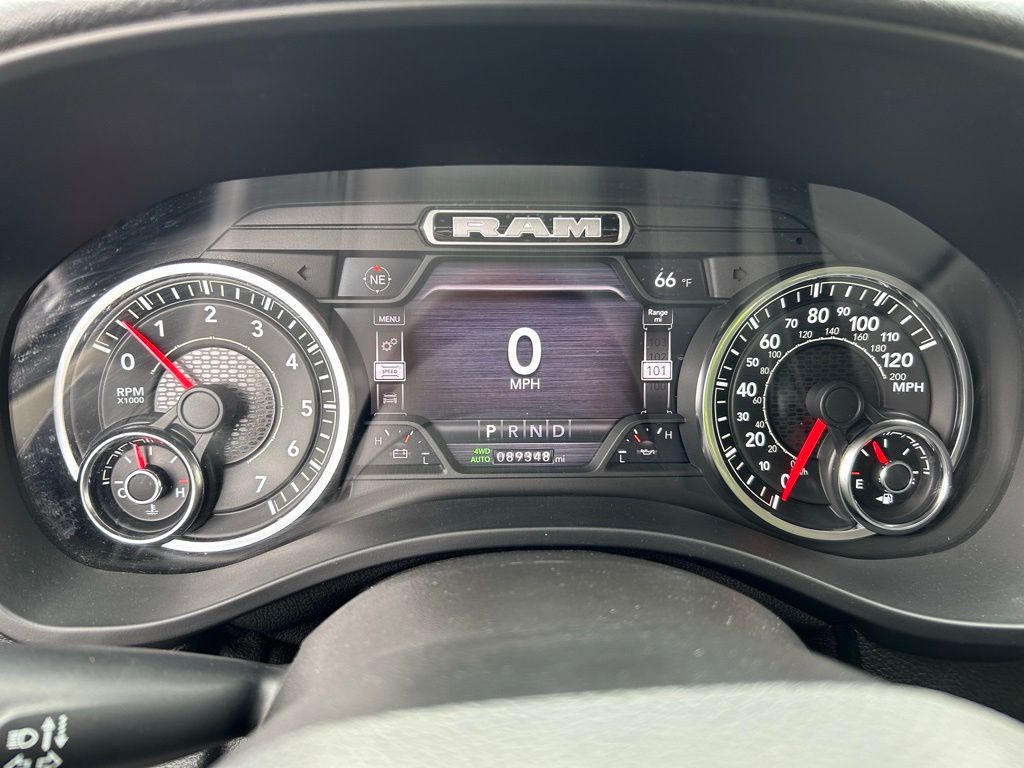 2022 RAM 1500 Laramie 26