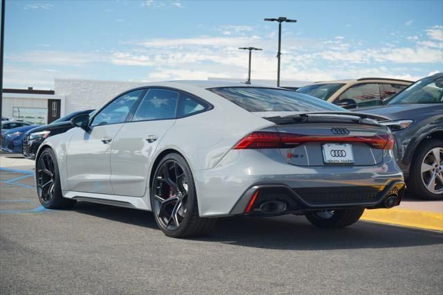 Thumbnail: 2026 Audi RS 7 - 3