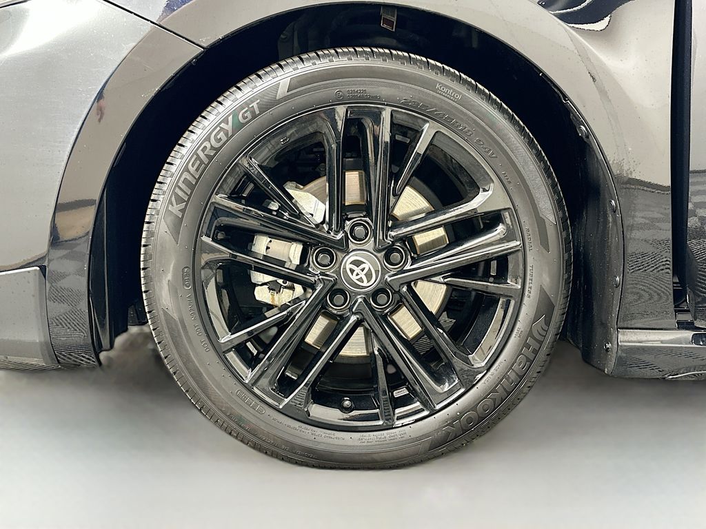 Thumbnail: 2025 Toyota Camry - 31