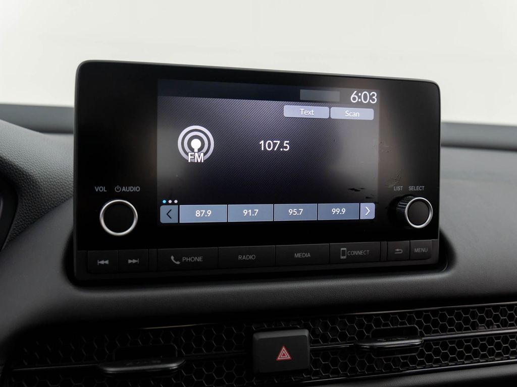 2025 Honda HR-V LX photo
