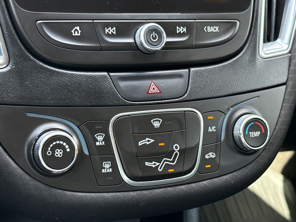 Used 2018 Silver Chevrolet LT image 21
